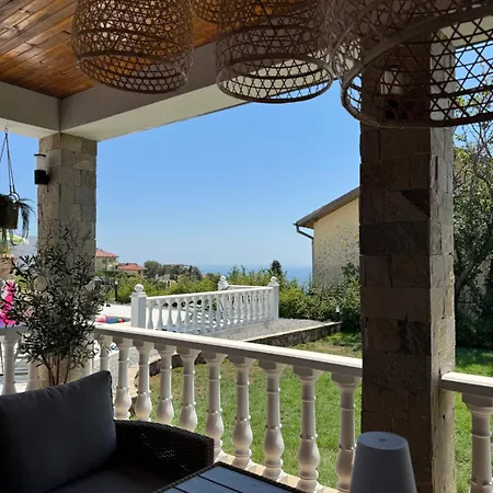 Casa Nova - With Heated Pool Вілла