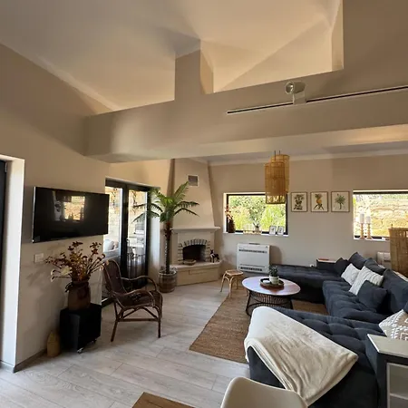 Casa Nova - With Heated Pool