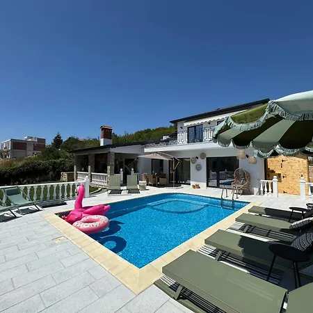 Casa Nova - With Heated Pool Вілла *