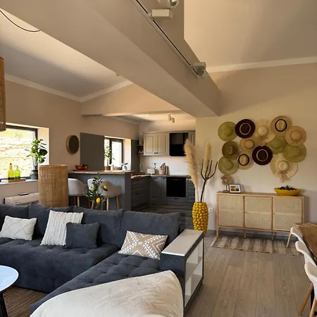 Casa Nova - With Heated Pool Villa