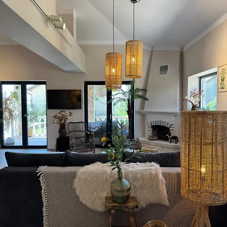 Casa Nova - With Heated Pool Villa