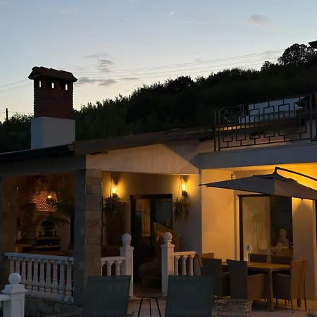 Casa Nova - With Heated Pool Villa