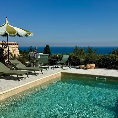 Casa Nova - With Heated Pool
