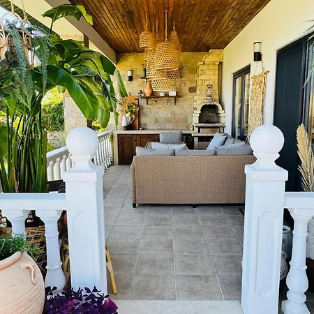 Casa Nova - With Heated Pool Balchik